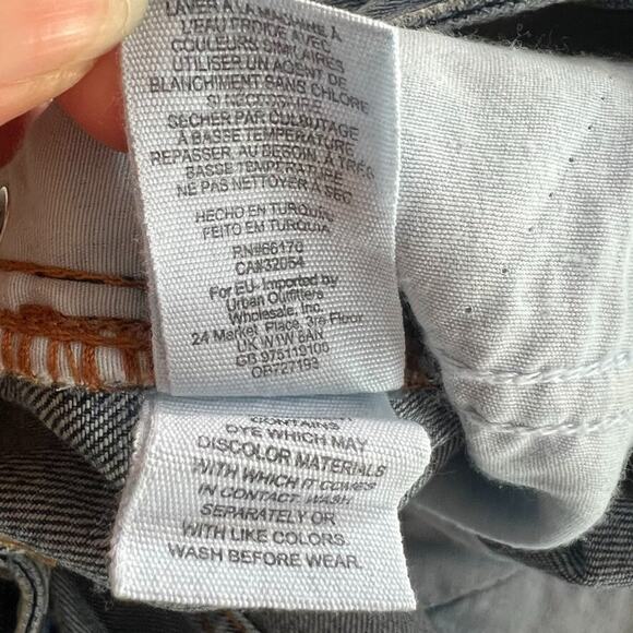 We The Free Jeans Womens Size 27 Mid Rise Distressed With Raw Hem Button Fly - Picture 9 of 10